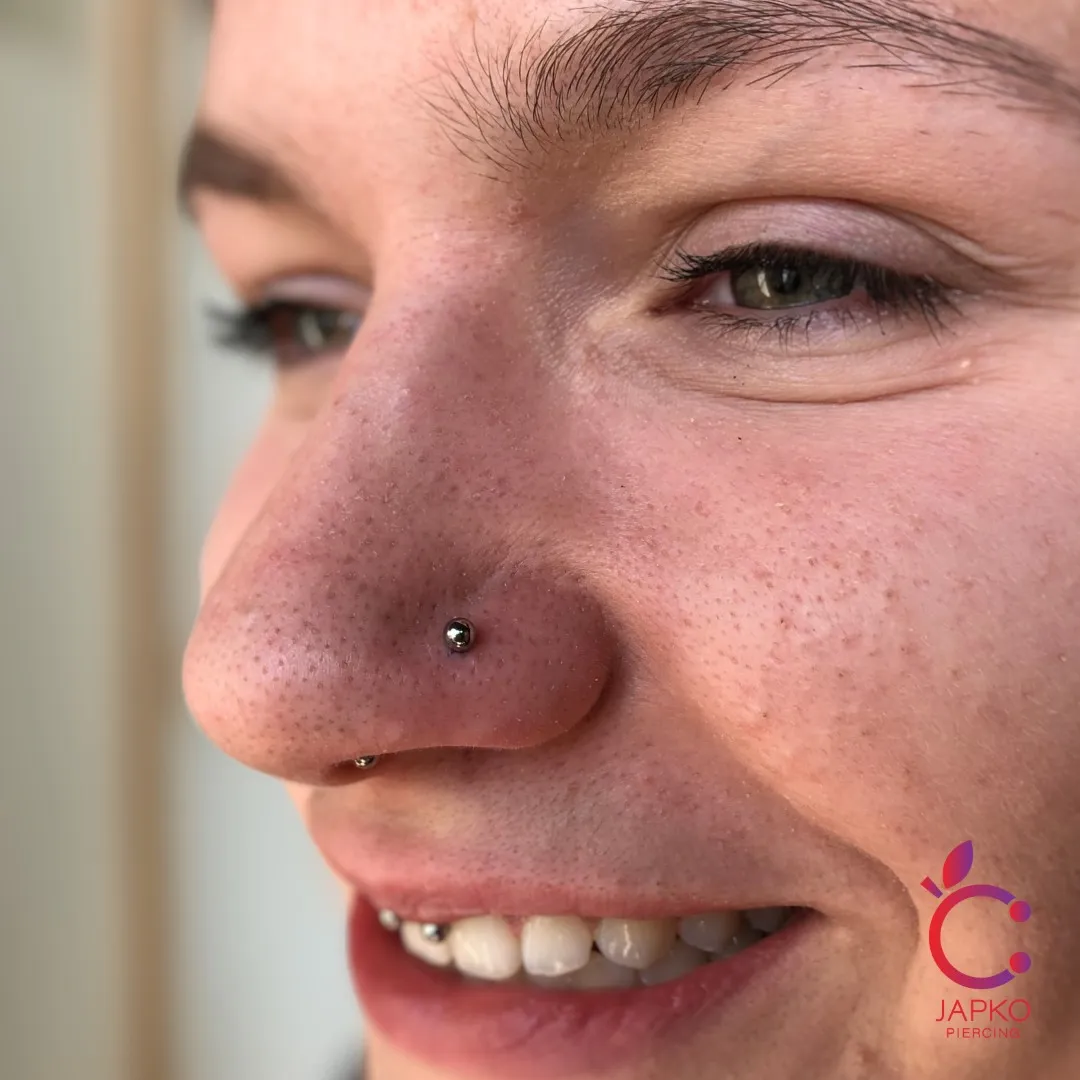 Realizacja przekłucia, studio Japko Piercing