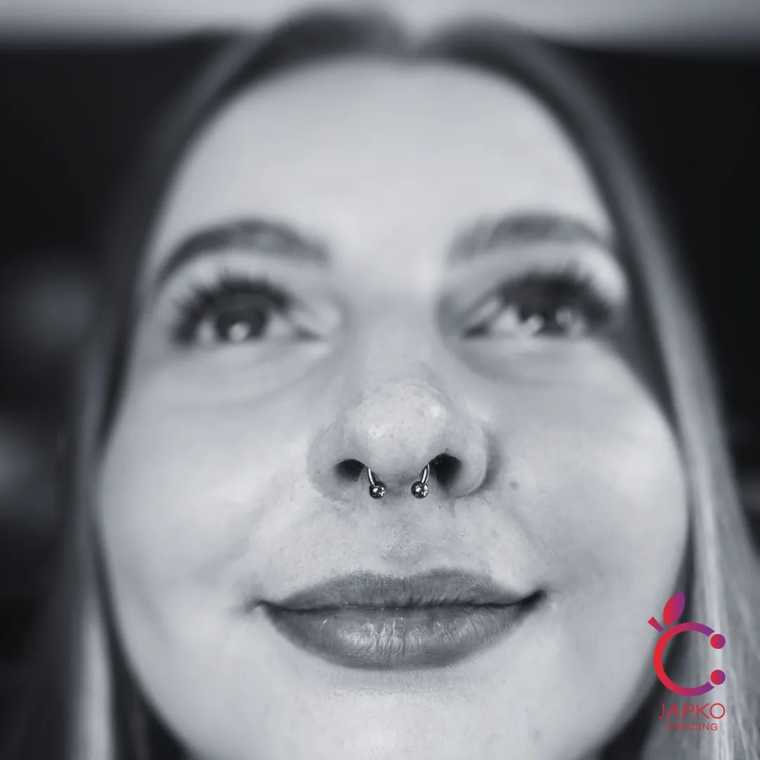 Realizacja przekłucia, studio Japko Piercing