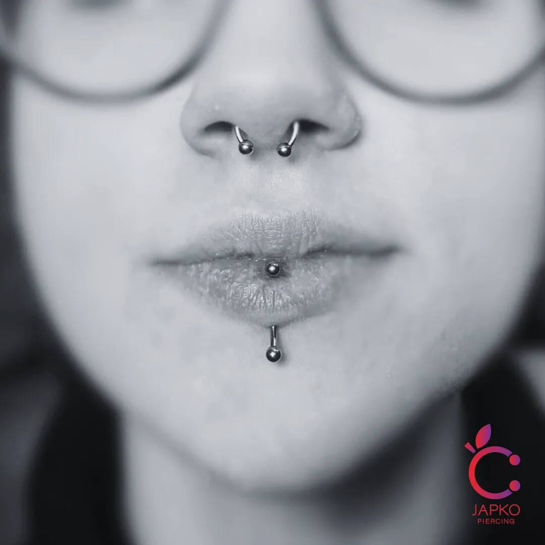 Realizacja przekłucia, studio Japko Piercing