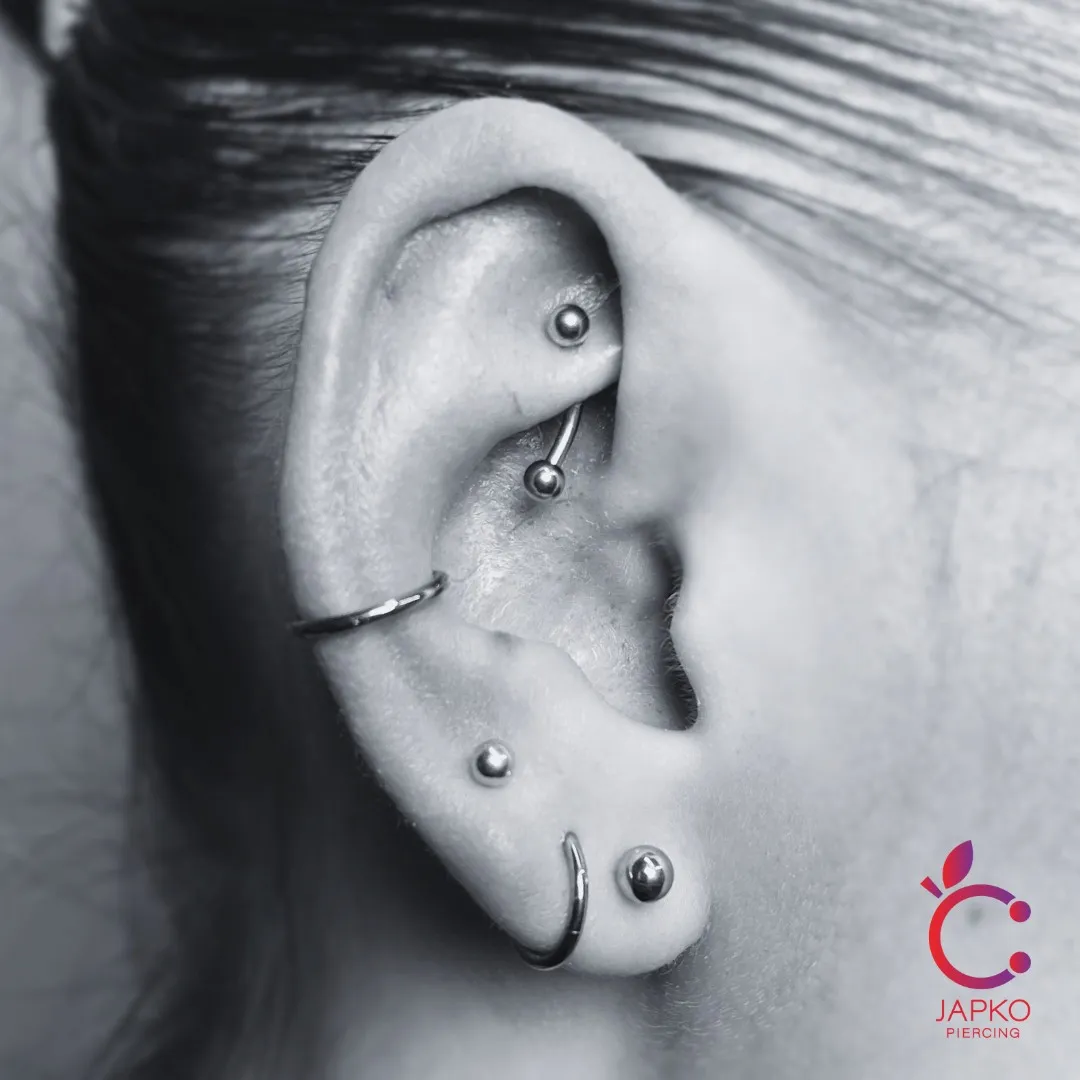 Realizacja przekłucia, studio Japko Piercing